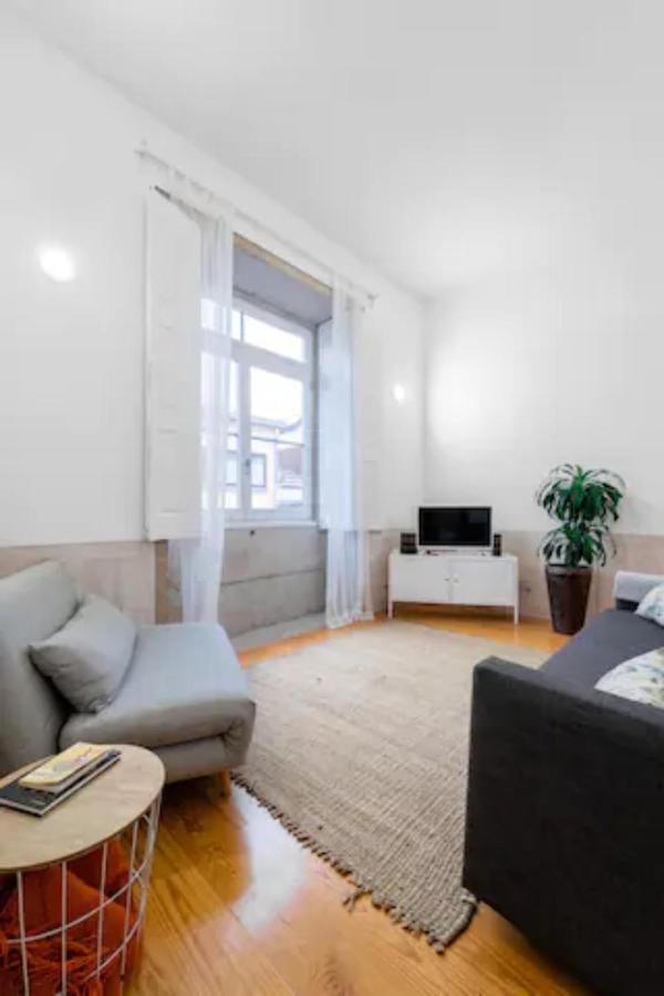 Formosa Apartment With Free Parking And Historic Charm! OOporto Esterno foto